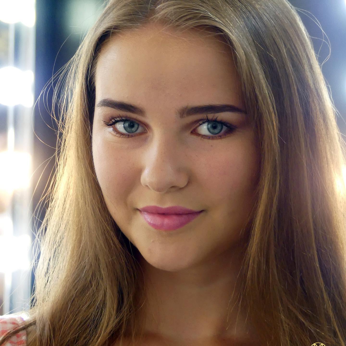 Makeup & Beauty — gallery