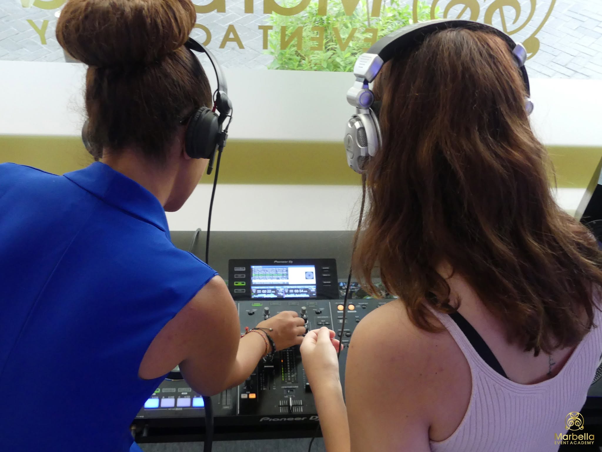 DJ & Music Production — gallery